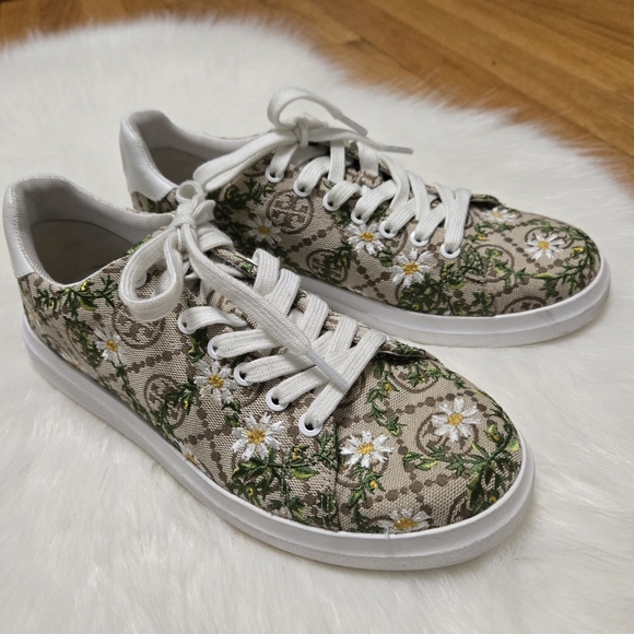Tory Burch Shoes - Tory Burch Howell Court Monogram Daisy Floral Sneakers Shoes